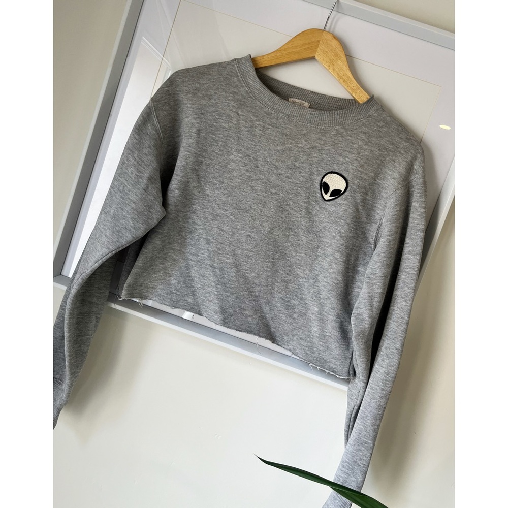 Brandy Melville Alien Sweatshirt 👽